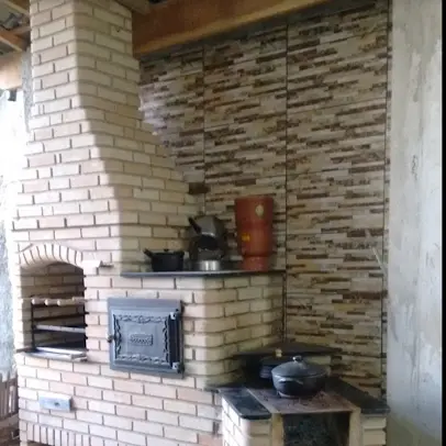 Churrasqueira e forno a lenha de tijolinho, projeto de cliente